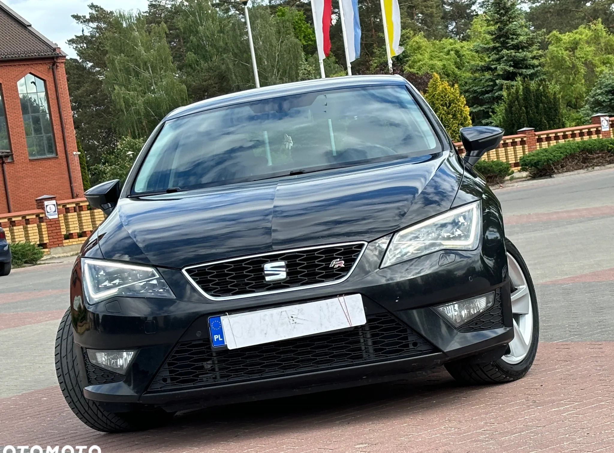 Seat Leon cena 42800 przebieg: 189000, rok produkcji 2015 z Ostrołęka małe 781